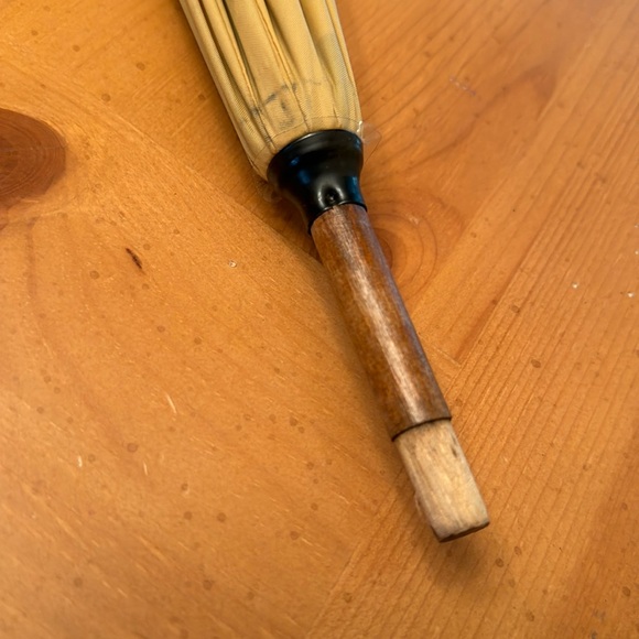 Vintage Etienne Aigner Umbrella - Picture 16 of 16